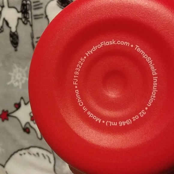Hydroflask Water Bottle - Picture 2 of 4